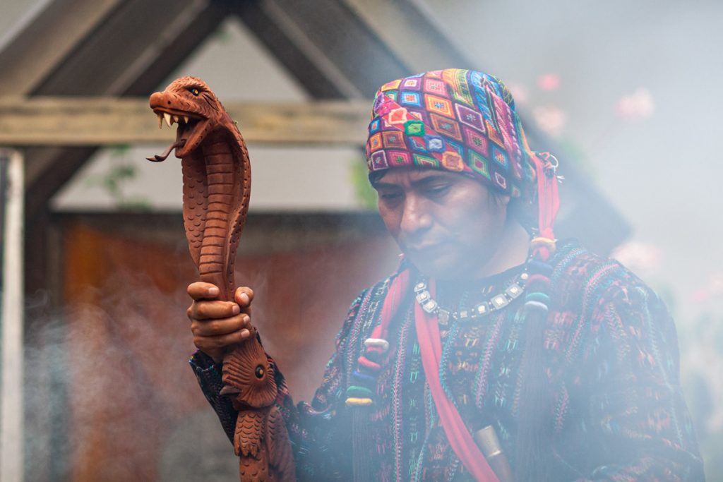 Contra la represión del pueblo maya